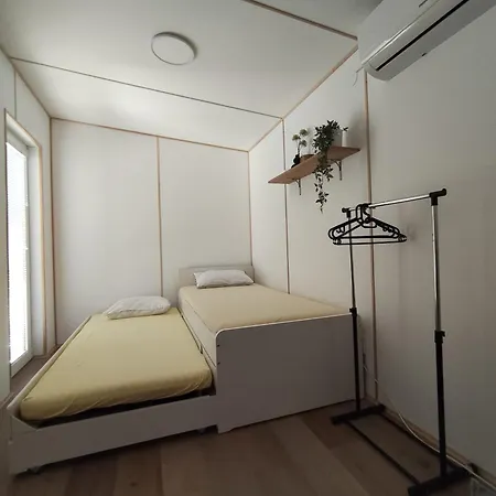 Quiet For Two ゲストハウス 3*